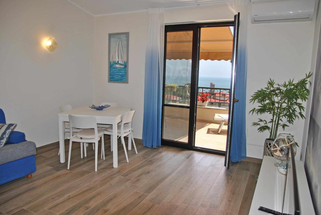 Casa Dinky Attico Con Terrazza Vista Mare Διαμέρισμα Φόρμια Εξωτερικό φωτογραφία
